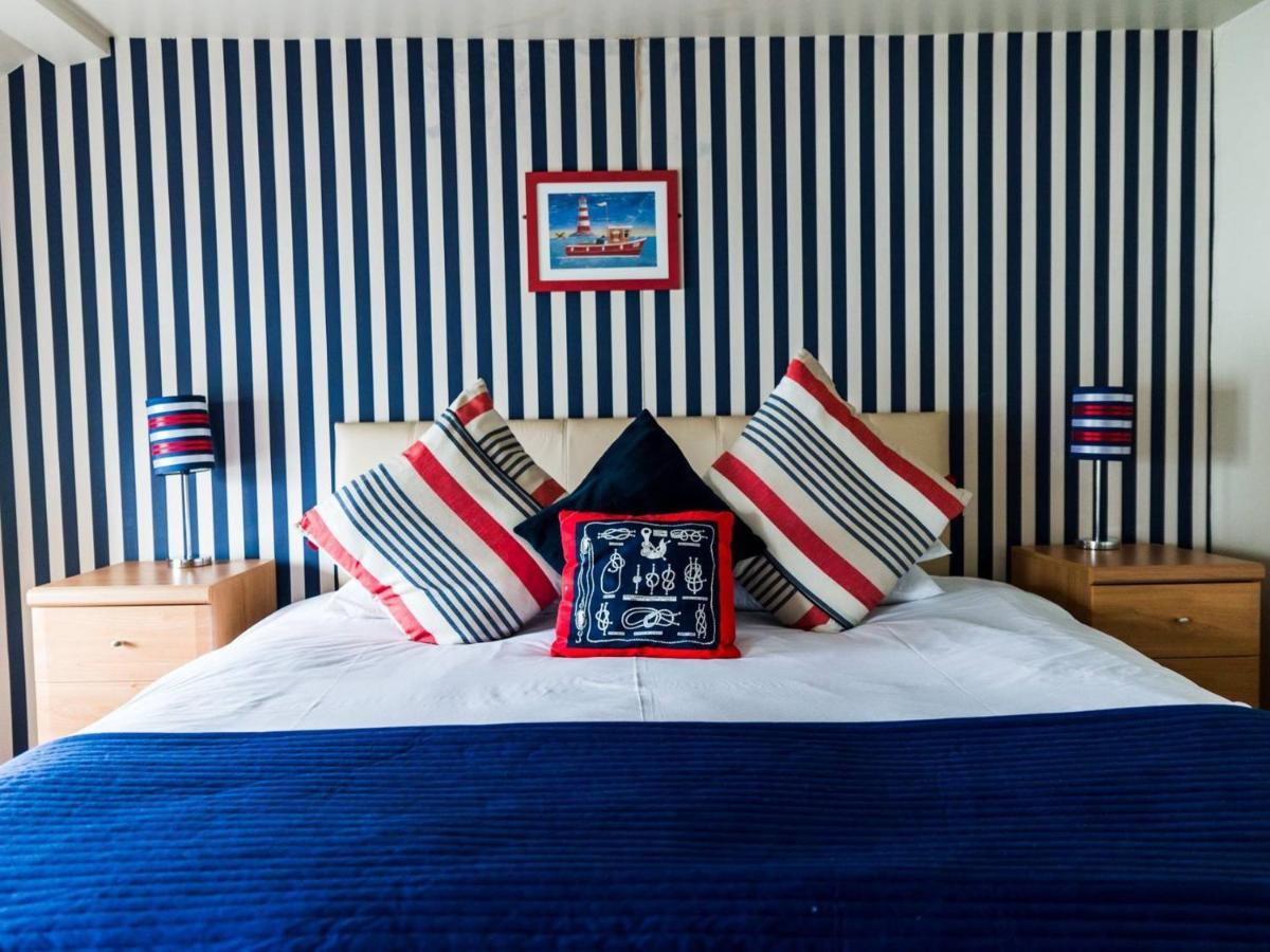 Hotel Pier 36 Donaghadee Esterno foto